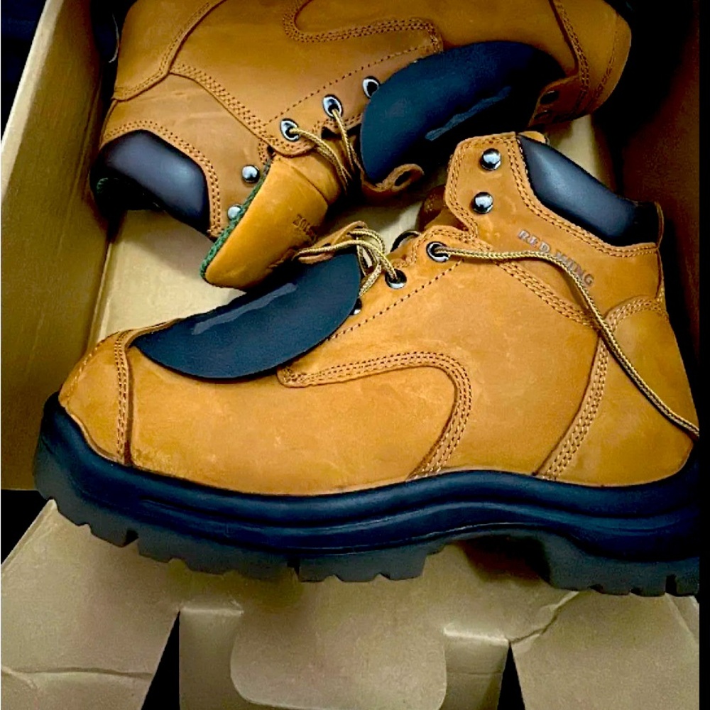 Men's Tan Leather Boots